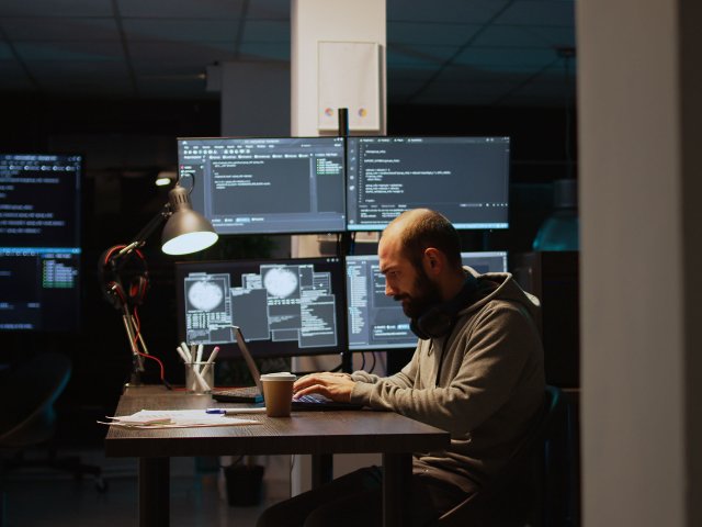 24_Angular-and-React-Differences-and-similiarities