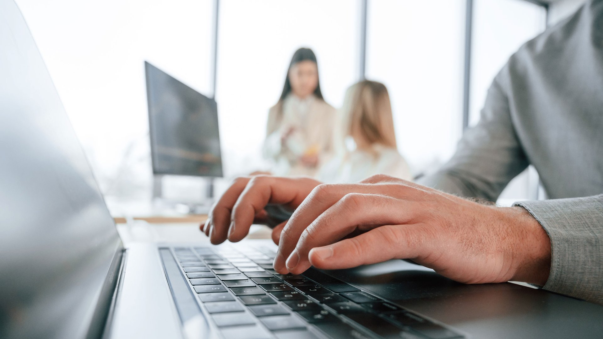 4_Nginx-+-GeoIP2-Load-Balancer-Example