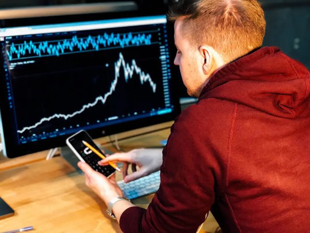 why-organisations-shouldn’t-hold-back-during-a-crisis