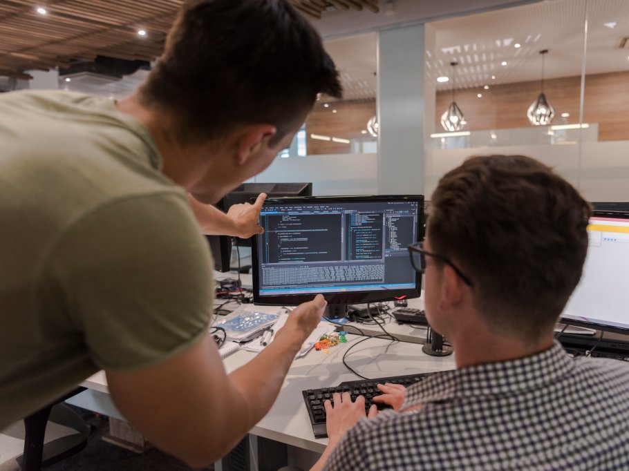 startup-business-people-group-working-as-team-to-f-2025-01-15-14-37-48-utc